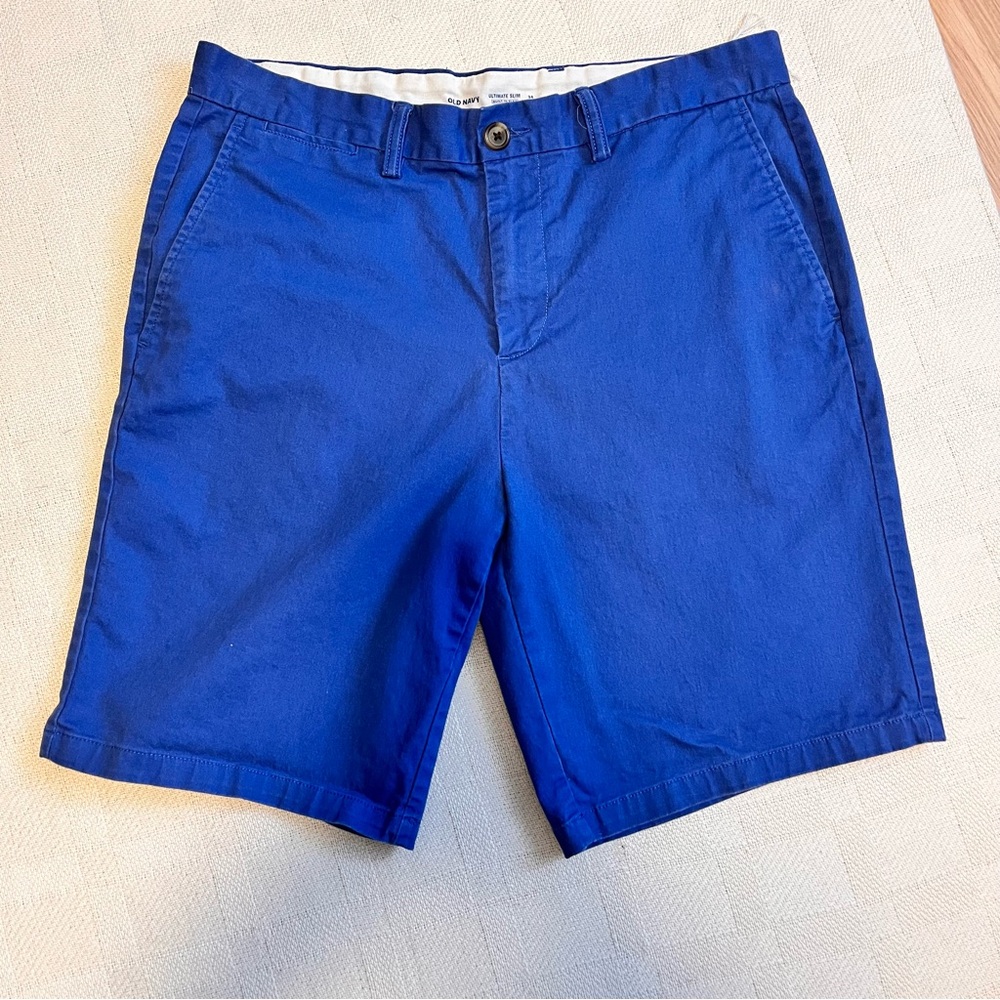 Classic Old Navy Men’s 34” Blue Flat Front Minimalist Shorts